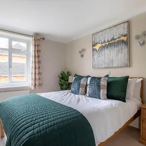  Apartment 1 Bedroom With Parking